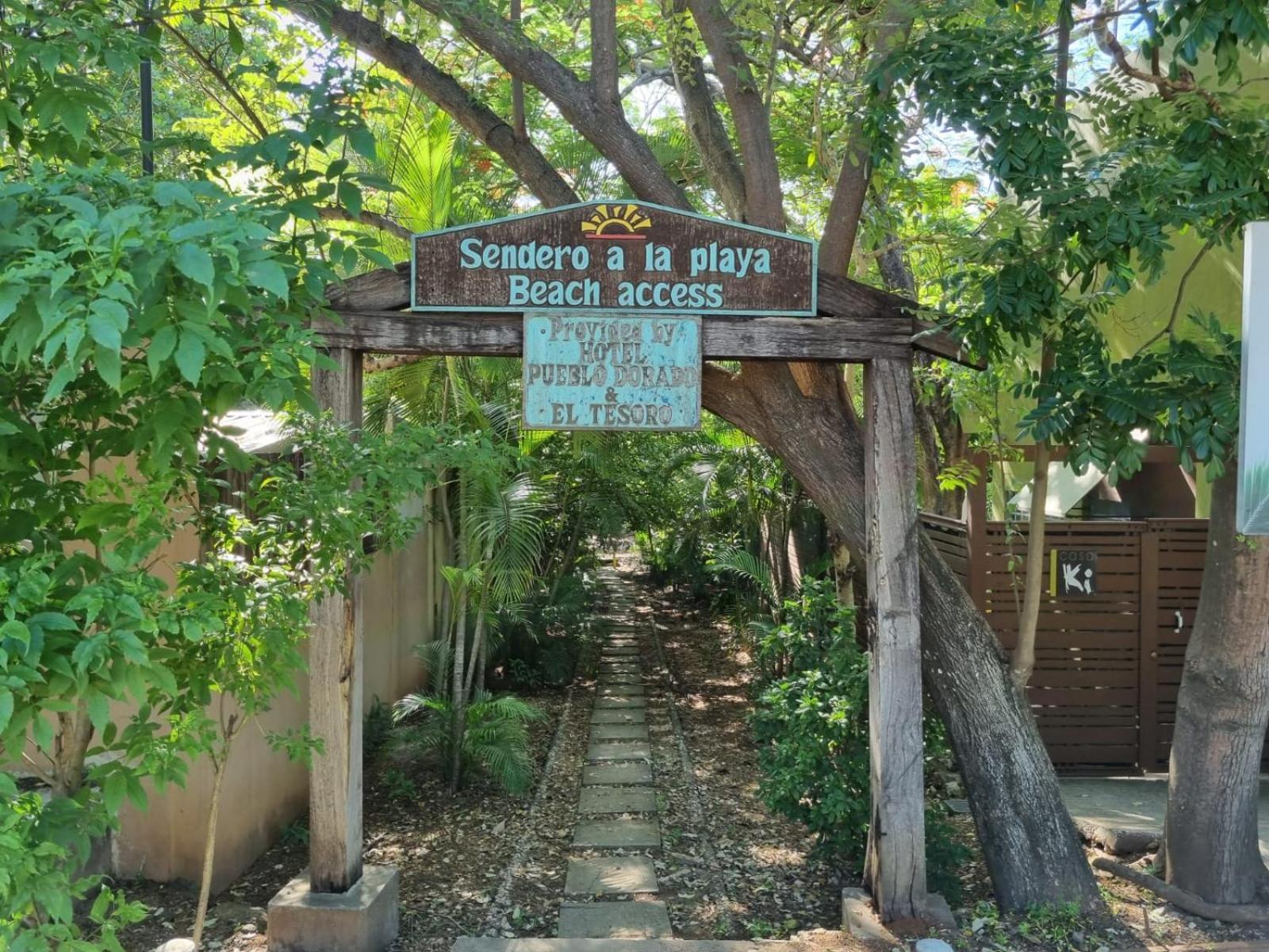 Tsunami Hostel Tamarindo Exteriér fotografie